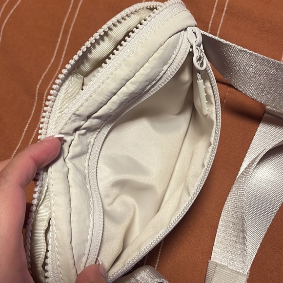 Lululemon in color opal - Picture 7 of 7